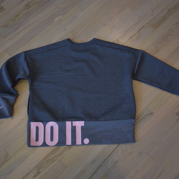 NIKE Just Do It Quilted oversized Crewneck Sweatshirt - Picture 3 of 9
